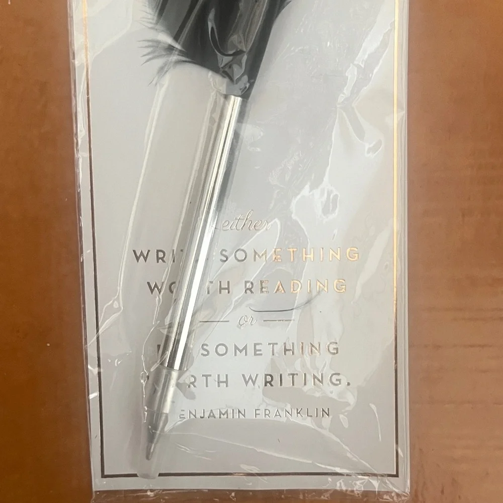 Black & Gold Feather Pen